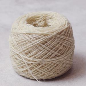 Пряжа Irish Heather, 8000 Белый, 225м/50г (4,5/1) Donegal Yarns, Ирландия, White